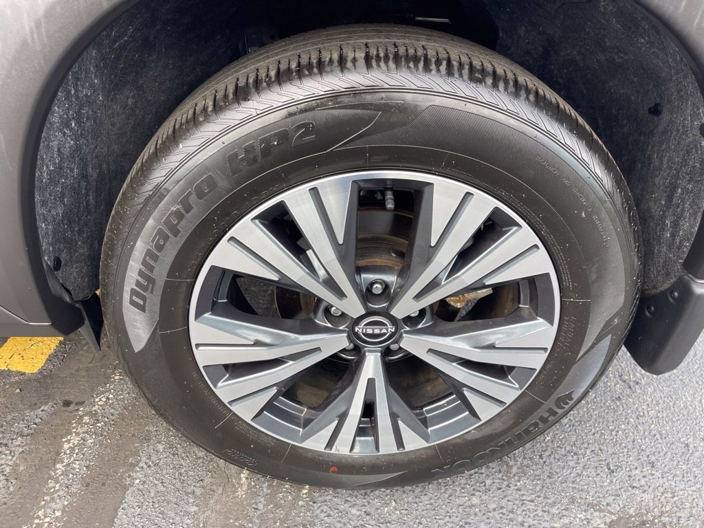 Certified 2023 Nissan Rogue SV w/ SV Premium B Package AWD/4WD image 28