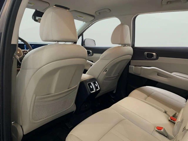Used 2025 Kia Sorento S AWD/4WD image 62