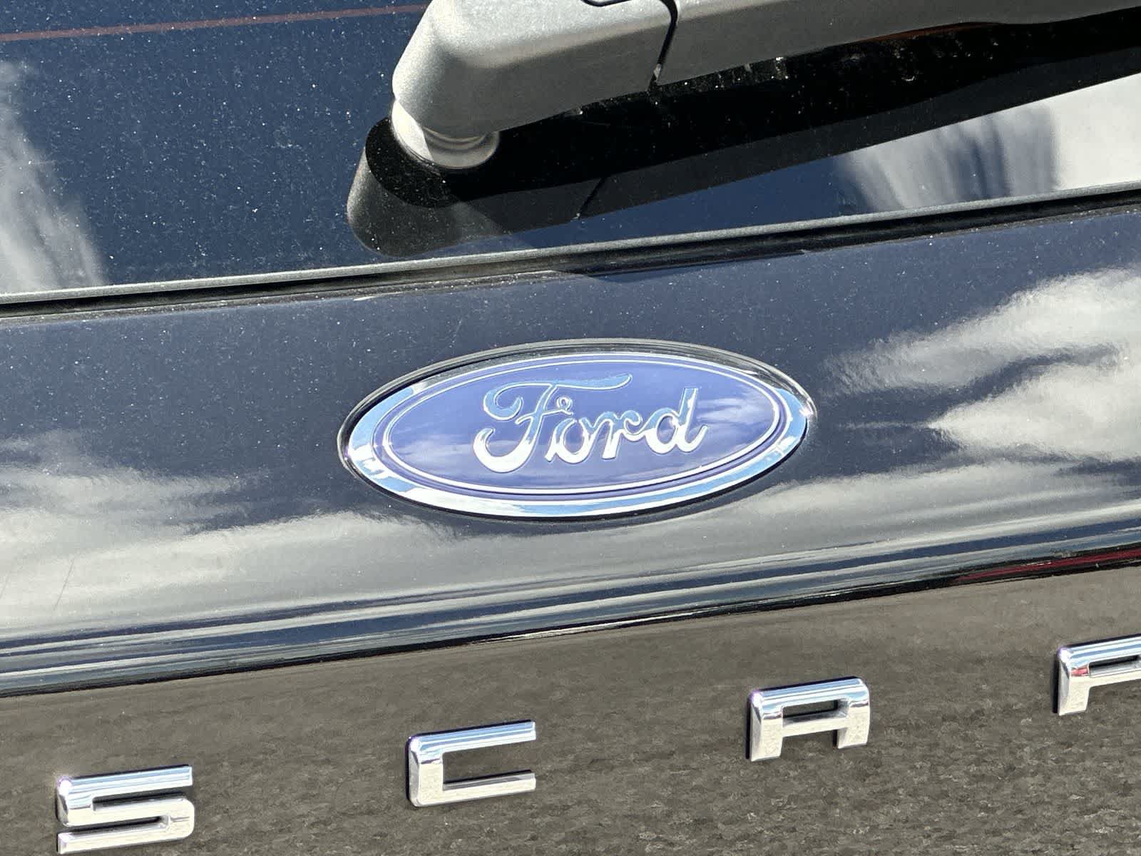 Used 2023 Ford Escape Active w/ Tech Pack #1 FWD image 16