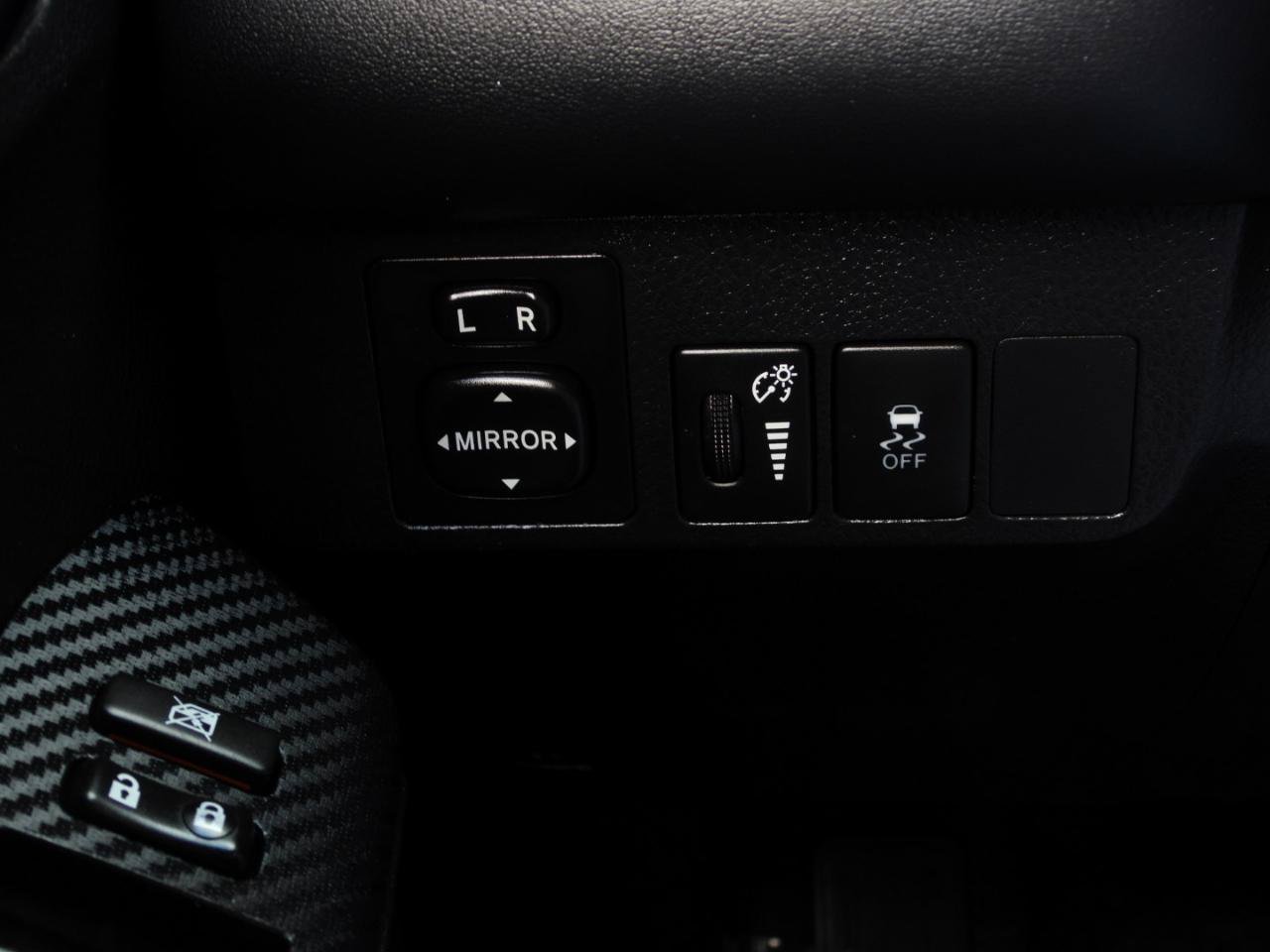 Used 2015 Toyota RAV4 XLE FWD image 62