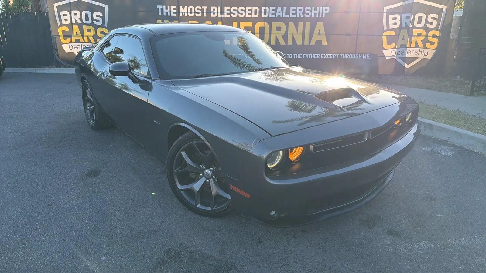 Used 2019 Dodge Challenger R/T RWD image 4