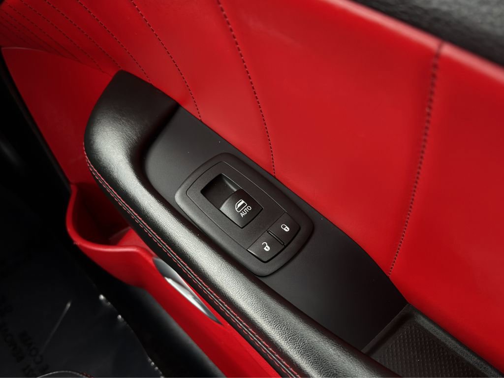 Used 2017 Dodge Challenger R/T Scat Pack w/ Leather Interior Group image 15