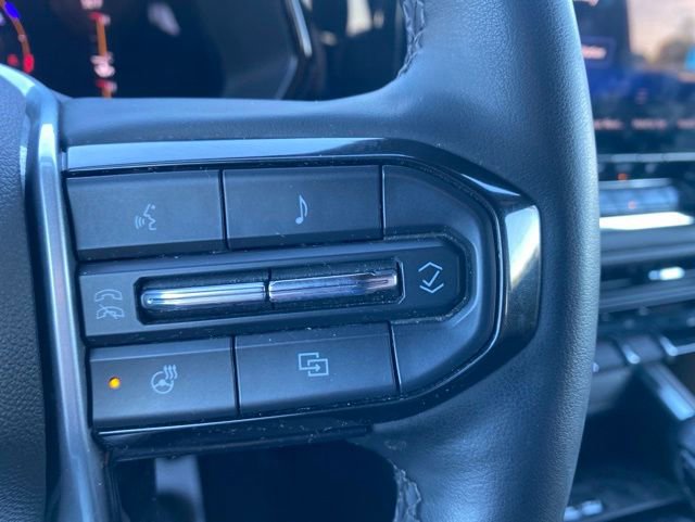 Used 2023 Chevrolet Colorado LT w/ LT Convenience Package III AWD/4WD image 10