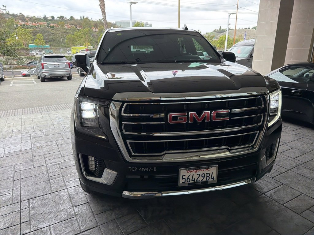 Used 2024 GMC Yukon XL SLT w/ SLT Premium Package