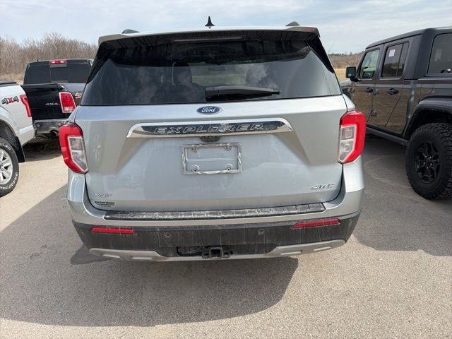 Used 2023 Ford Explorer XLT w/ Equipment Group 202A image 13