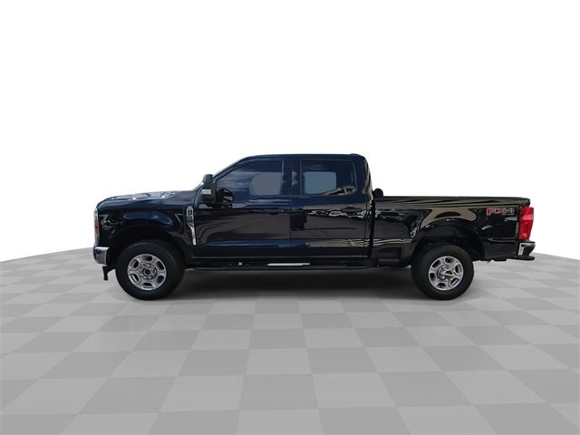 Used 2025 Ford F250 XLT w/ FX4 Off-Road Package image 5