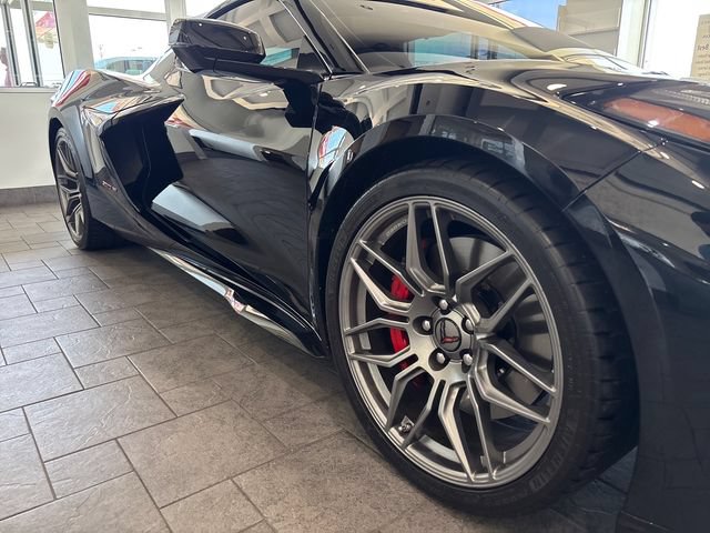 Used 2024 Chevrolet Corvette Z06 RWD image 23