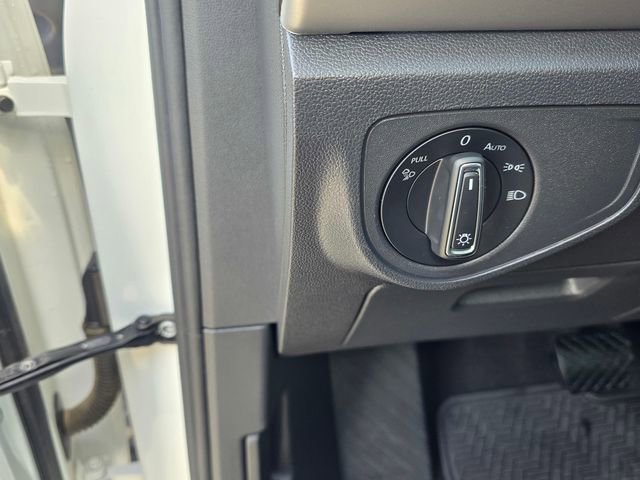 Used 2023 Volkswagen Atlas SEL AWD/4WD image 32