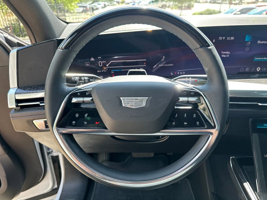 Used 2026 Cadillac Escalade IQL Luxury AWD/4WD image 23