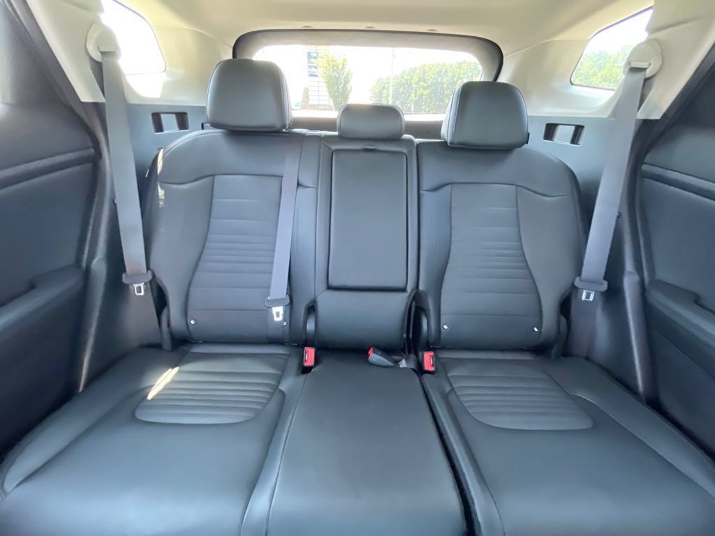 Certified 2025 Kia Sportage SX FWD image 30