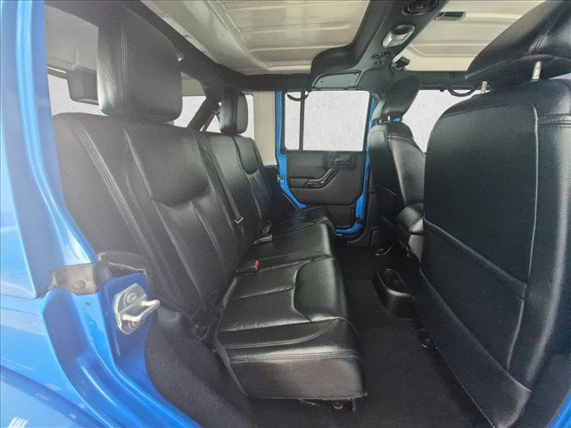 Used 2015 Jeep Wrangler Unlimited Sahara AWD/4WD image 23