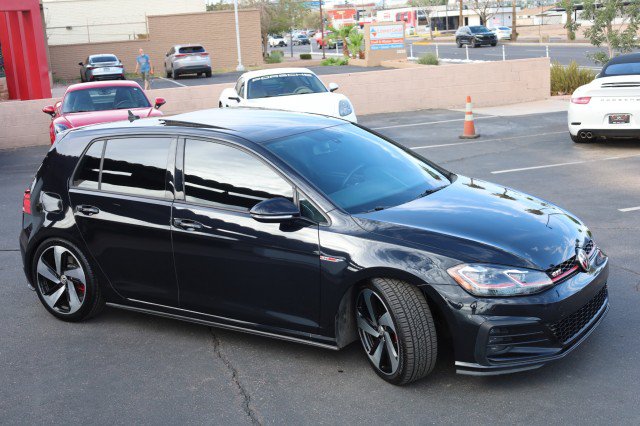 Used 2018 Volkswagen GTI SE w/ SE Leather Package FWD image 11