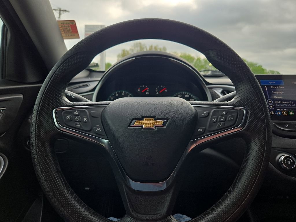 Used 2024 Chevrolet Malibu LS FWD image 38