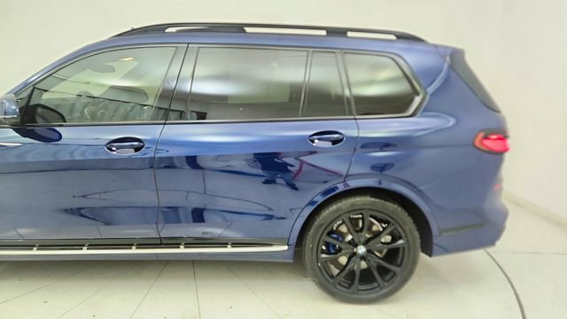 Used 2024 BMW X7 xDrive40i w/ Executive Package image 10