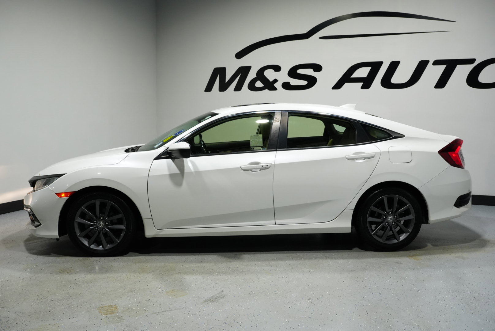 Used 2019 Honda Civic EX-L image 5