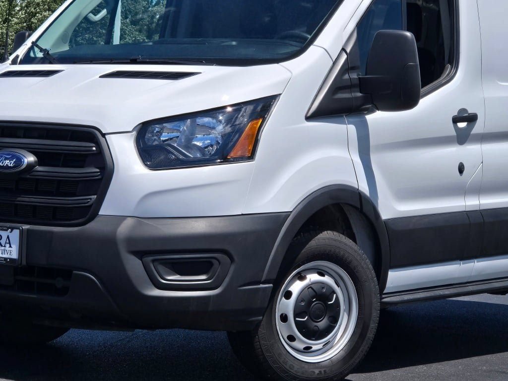 Used 2020 Ford Transit 250 Low Roof RWD image 2