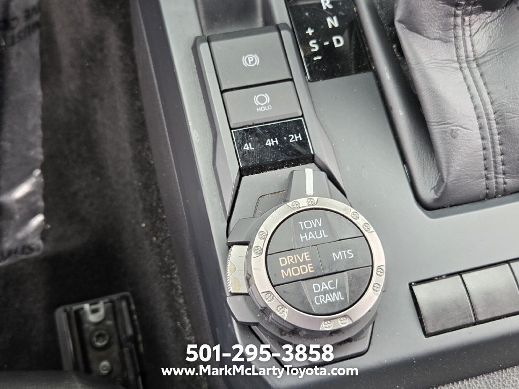 Used 2025 Toyota Tacoma TRD Off-Road AWD/4WD image 21