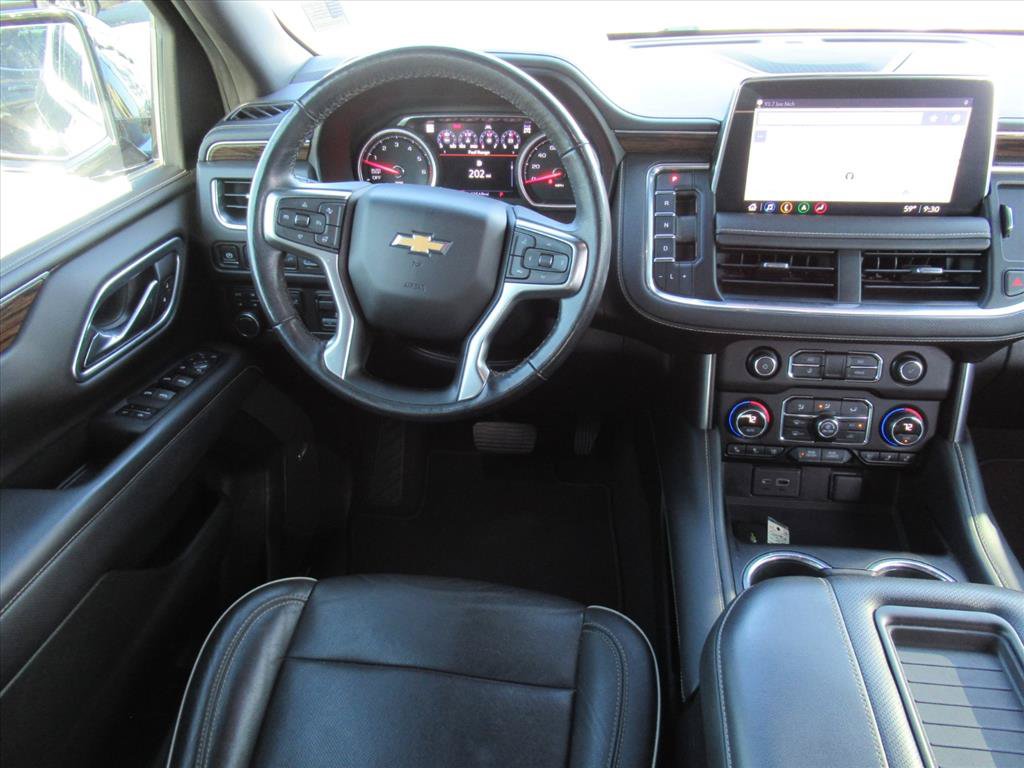 Used 2021 Chevrolet Tahoe Premier w/ Premium Package AWD/4WD image 12