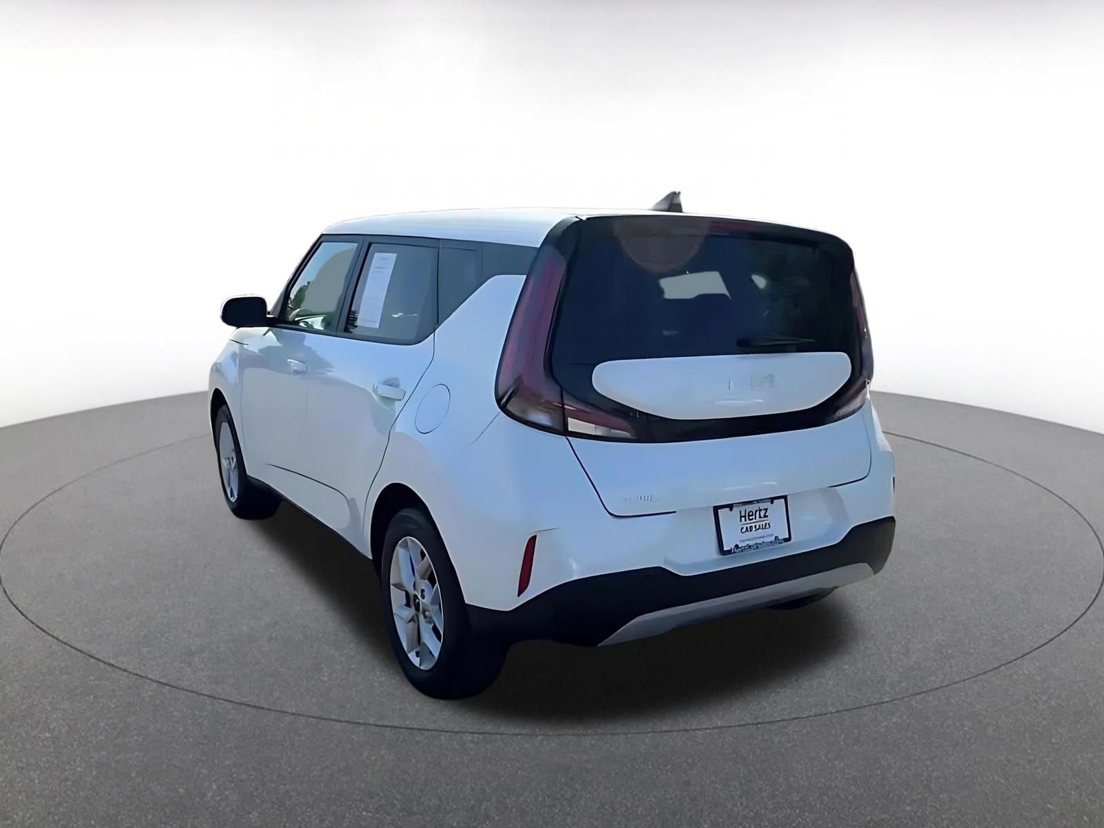 Used 2025 Kia Soul LX w/ LX Technology Package image 11