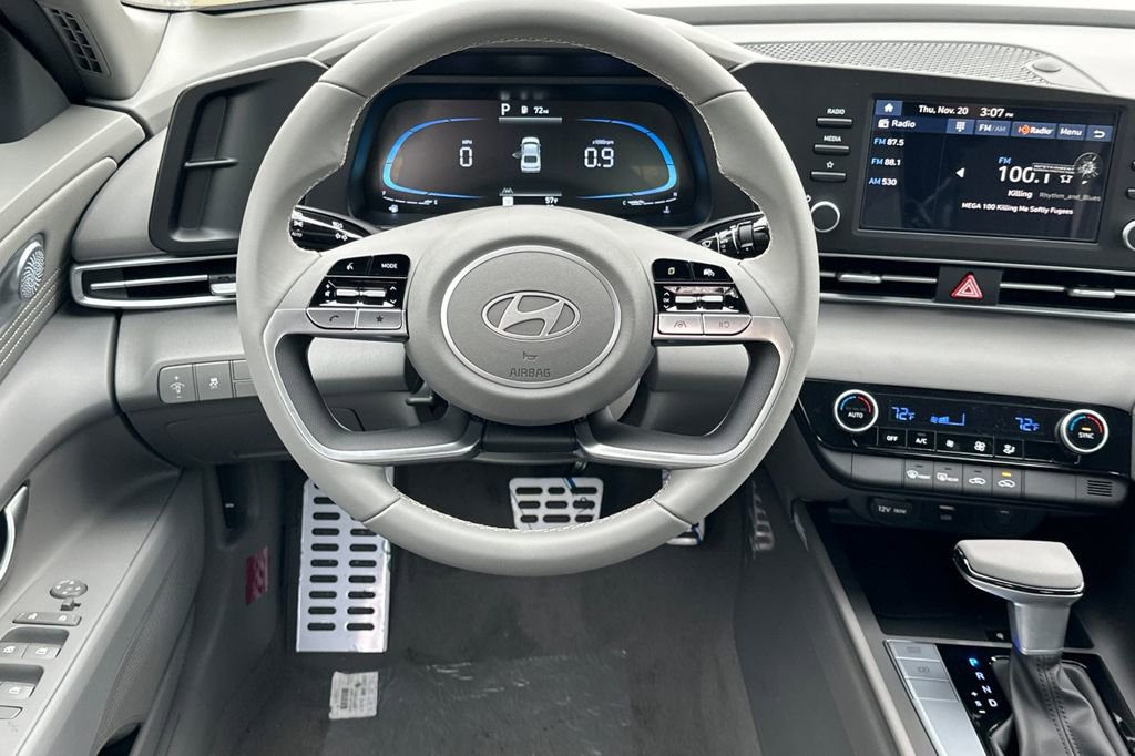 New 2026 Hyundai Elantra Sport FWD image 11