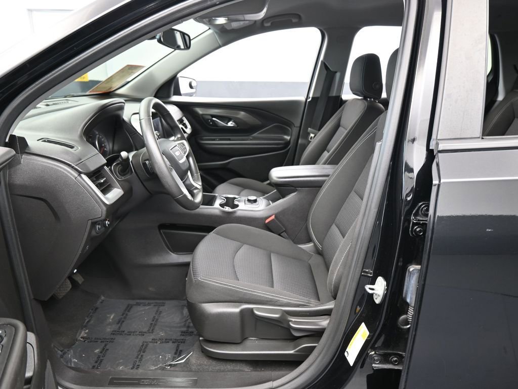Used 2023 GMC Terrain SLE image 11