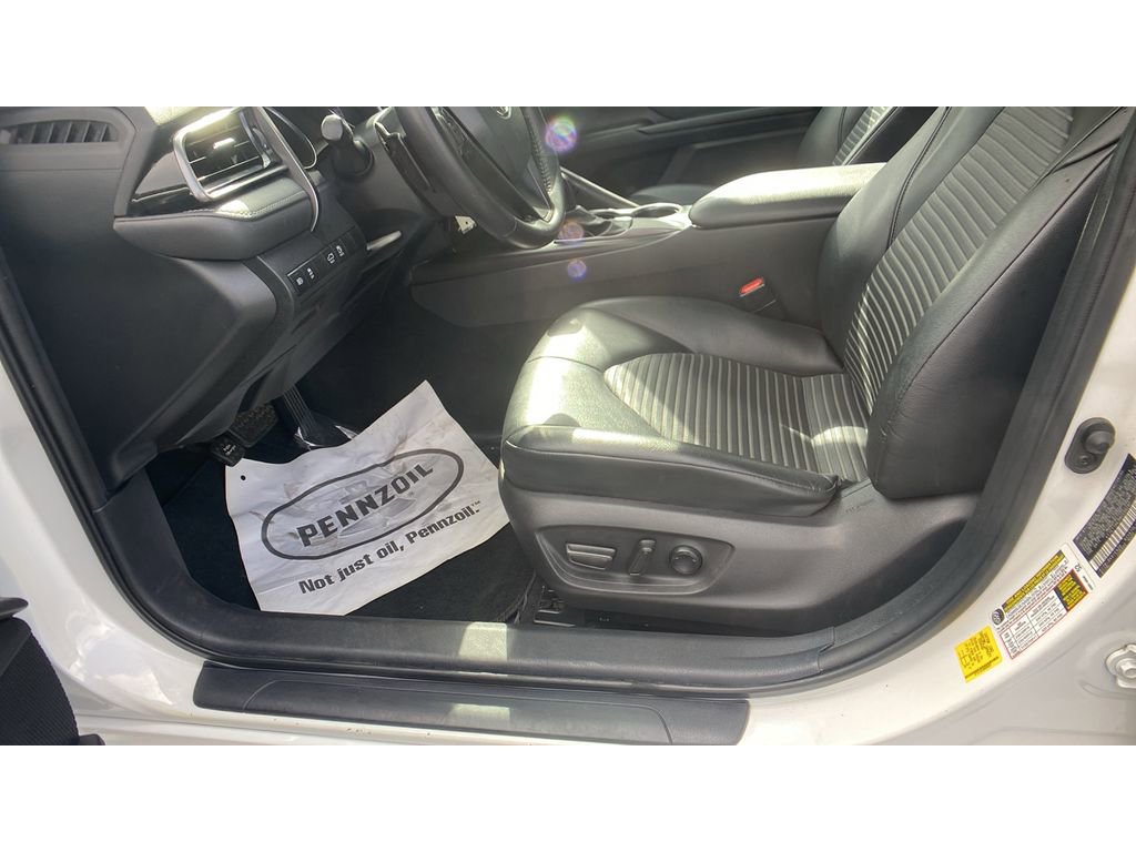 Used 2021 Toyota Camry SE image 15