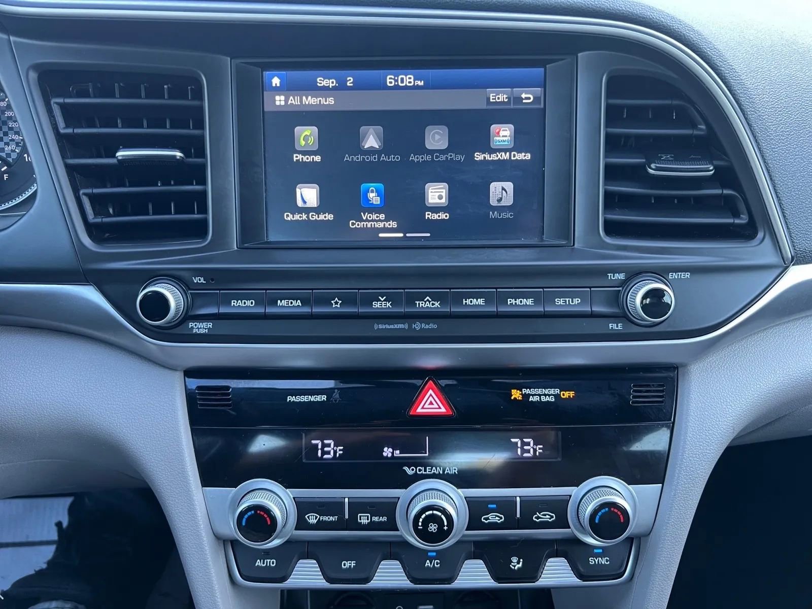 Used 2020 Hyundai Elantra SEL image 25