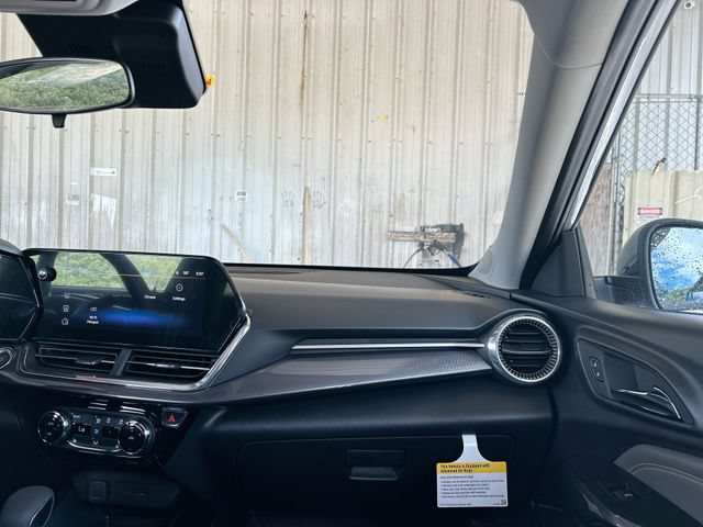 New 2026 Chevrolet Trax ACTIV w/ Sunroof Package FWD image 27