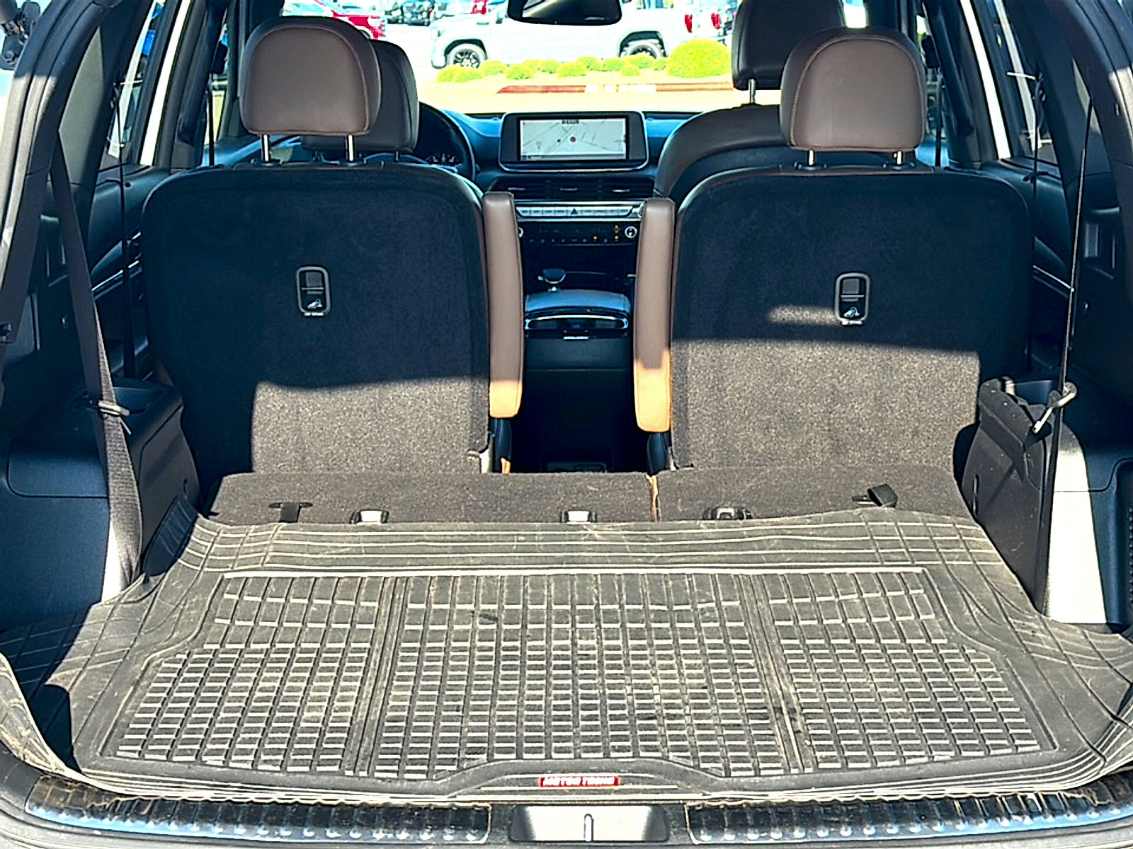 Used 2022 Kia Telluride SX w/ SX Prestige Package image 22