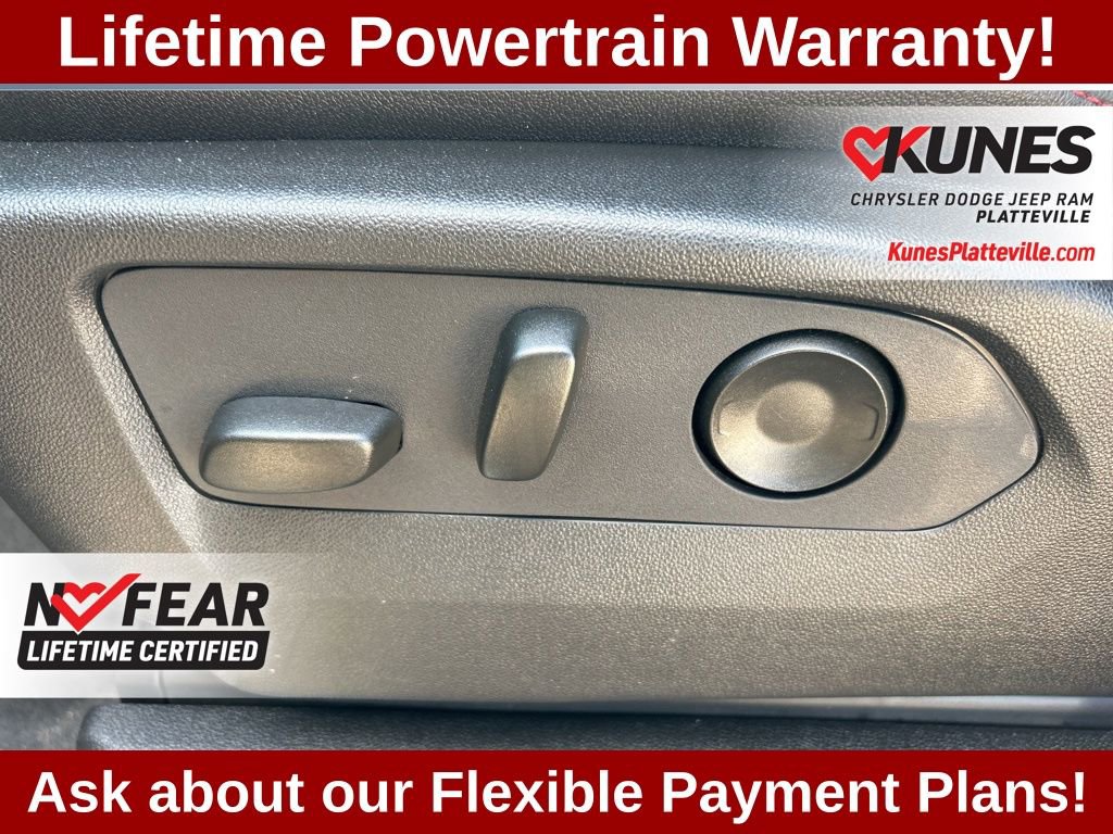 Used 2024 Chevrolet Suburban RST image 21