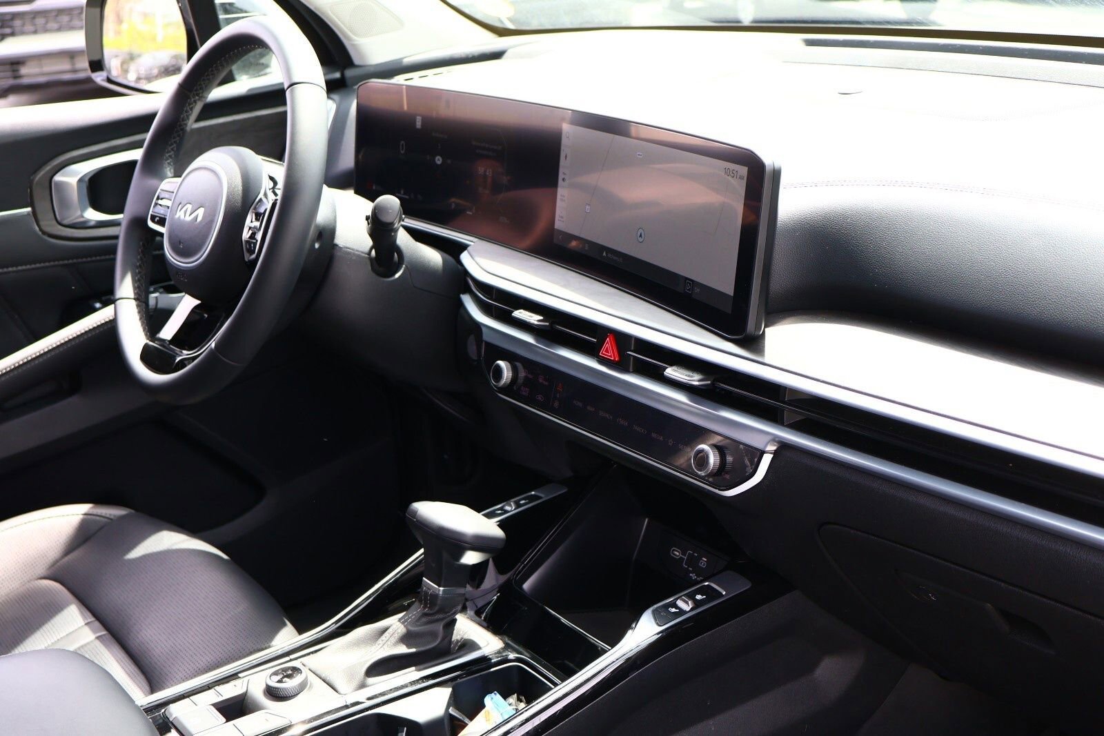 Used 2024 Kia Sorento SX image 25