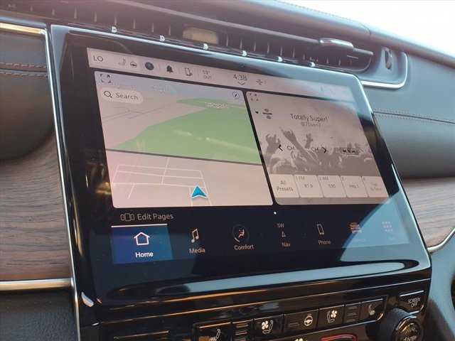 Used 2023 Jeep Grand Cherokee L Summit w/ Luxury Tech Group V image 11