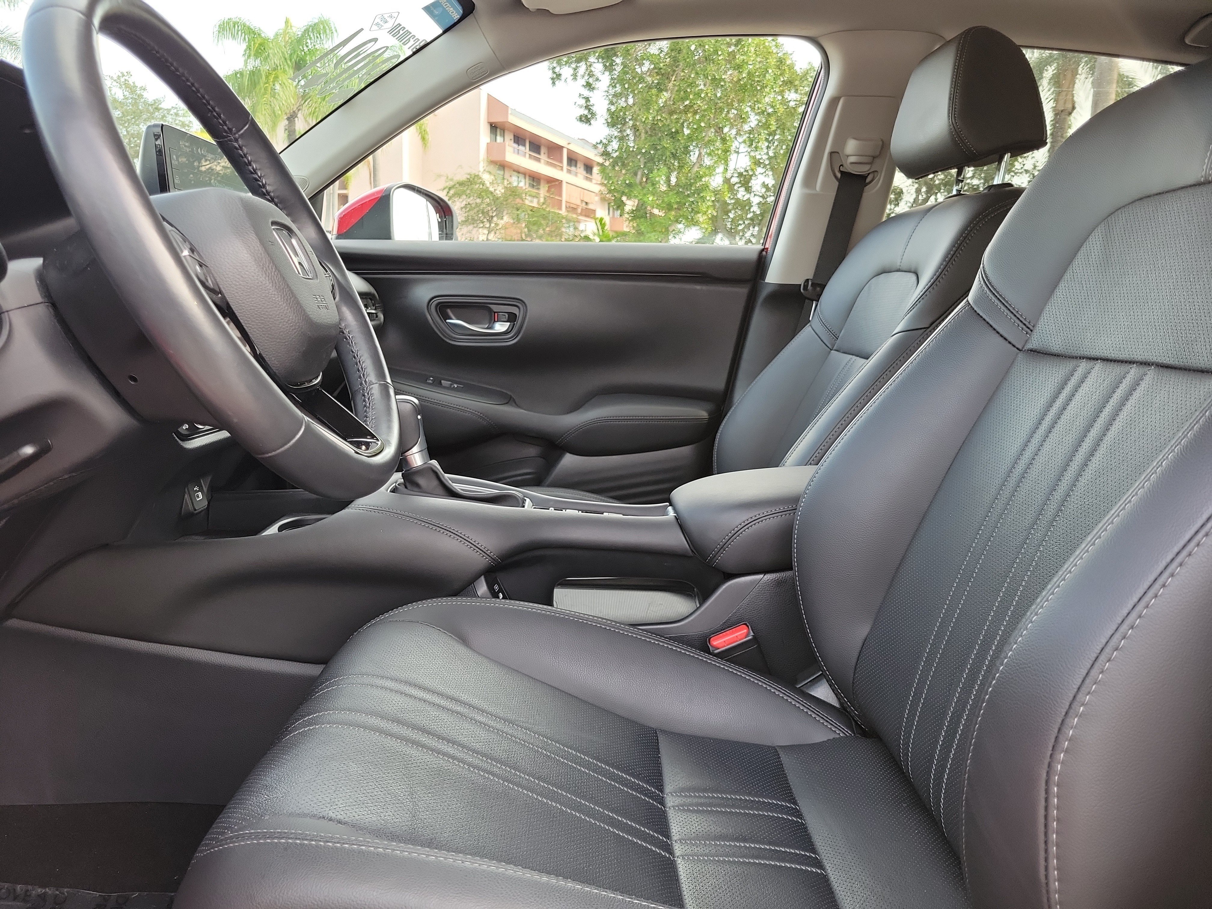 Certified 2024 Honda HR-V EX-L image 15