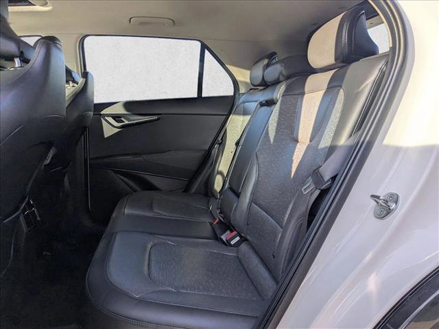 Used 2023 Kia Niro SX Touring image 23