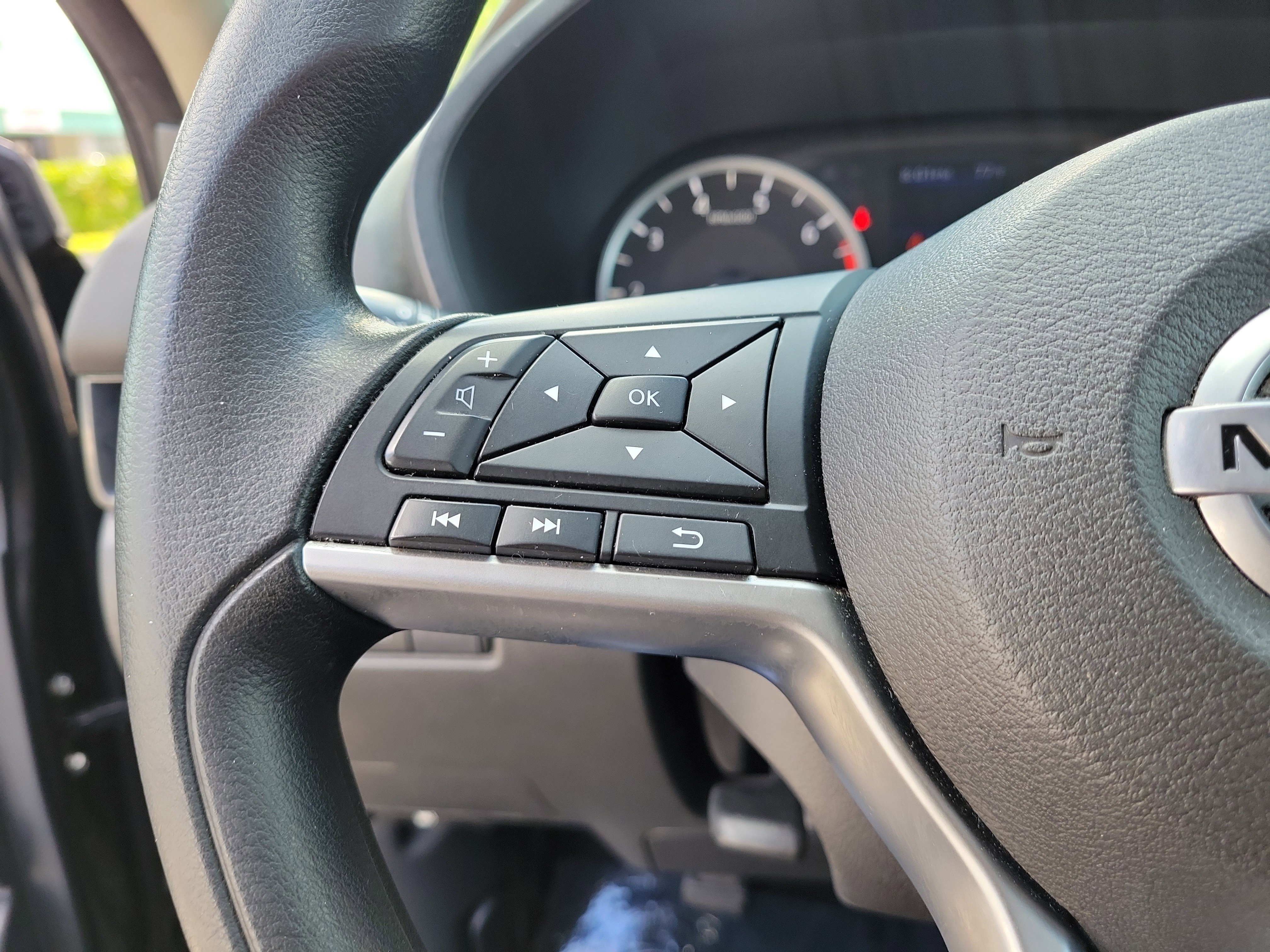 Certified 2020 Nissan Sentra S FWD image 23
