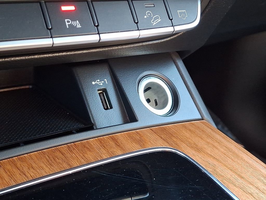 Used 2023 Audi Q5 2.0T Premium Plus image 24