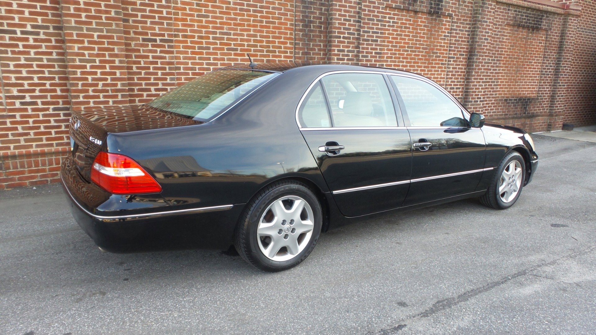 Used 2004 Lexus LS 430 image 15