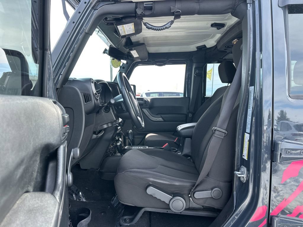 Used 2017 Jeep Wrangler Unlimited Sport w/ Connectivity Group image 7