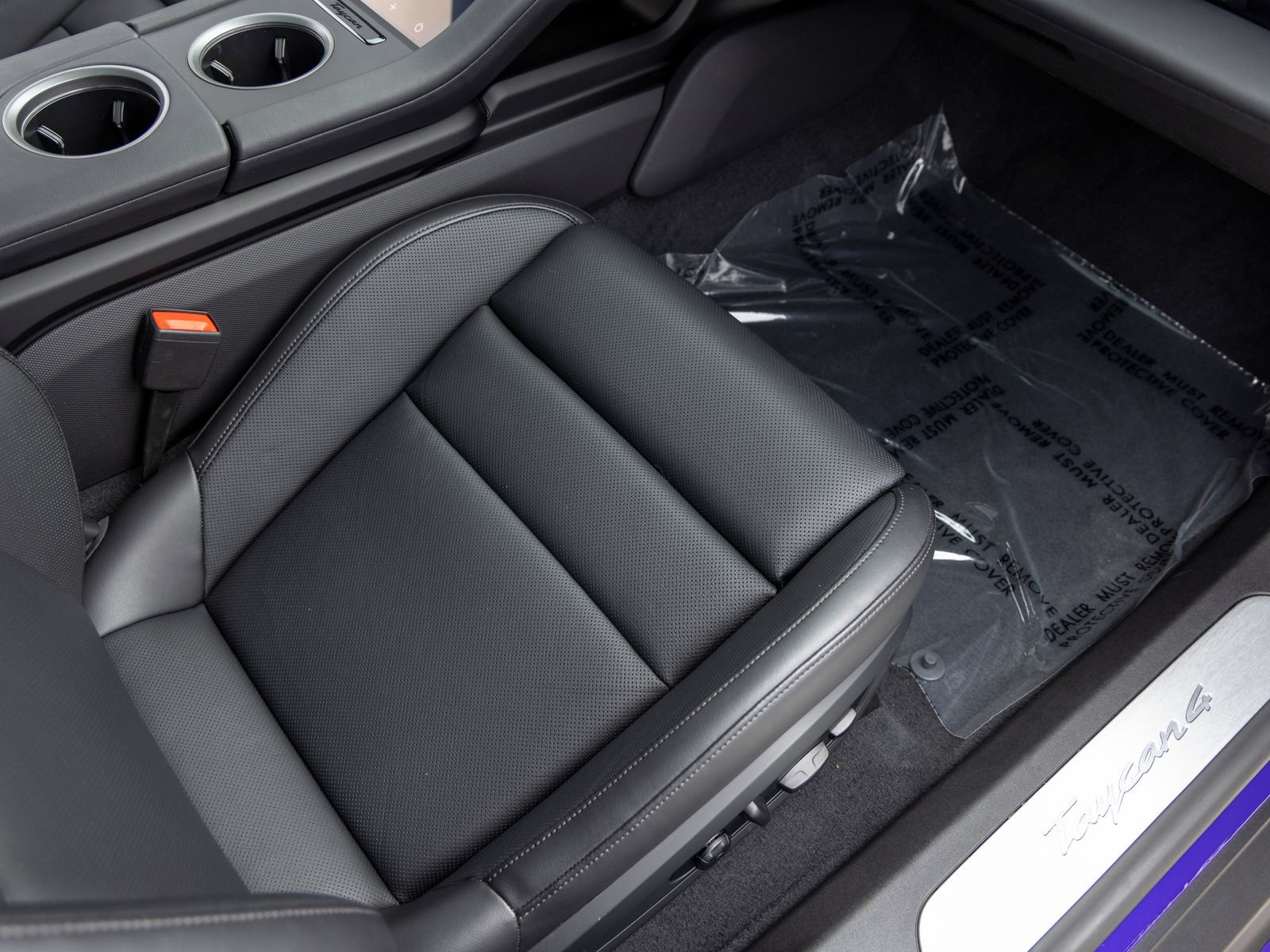 Certified 2025 Porsche Taycan AWD/4WD image 51