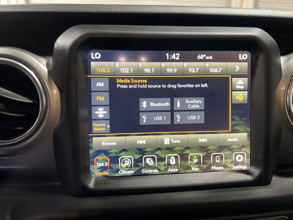 Used 2021 Jeep Wrangler Unlimited Sahara w/ Uconnect 4C Nav & Sound Group AWD/4WD image 36