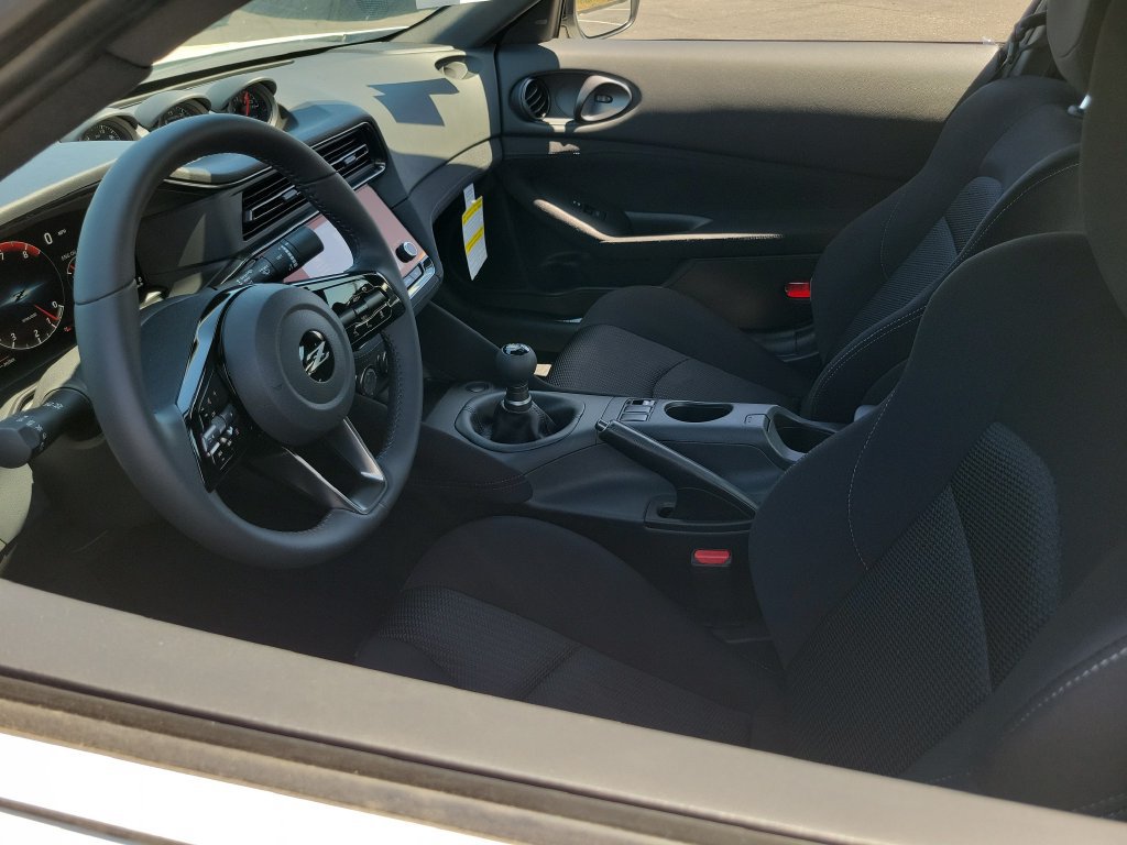 New 2027 Nissan Z Sport w/ Essentials Package (Sport) RWD image 3