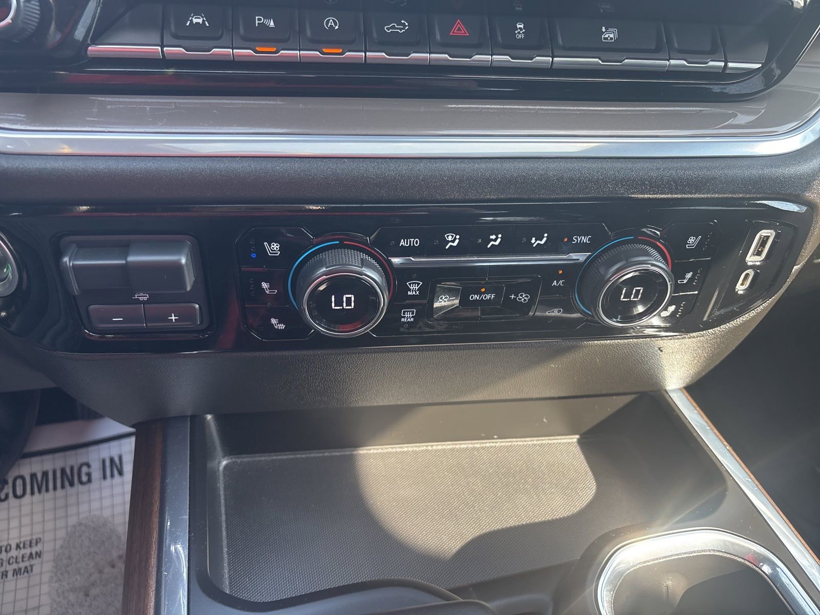 Used 2022 Chevrolet Silverado 1500 High Country w/ High Country Premium Package image 19