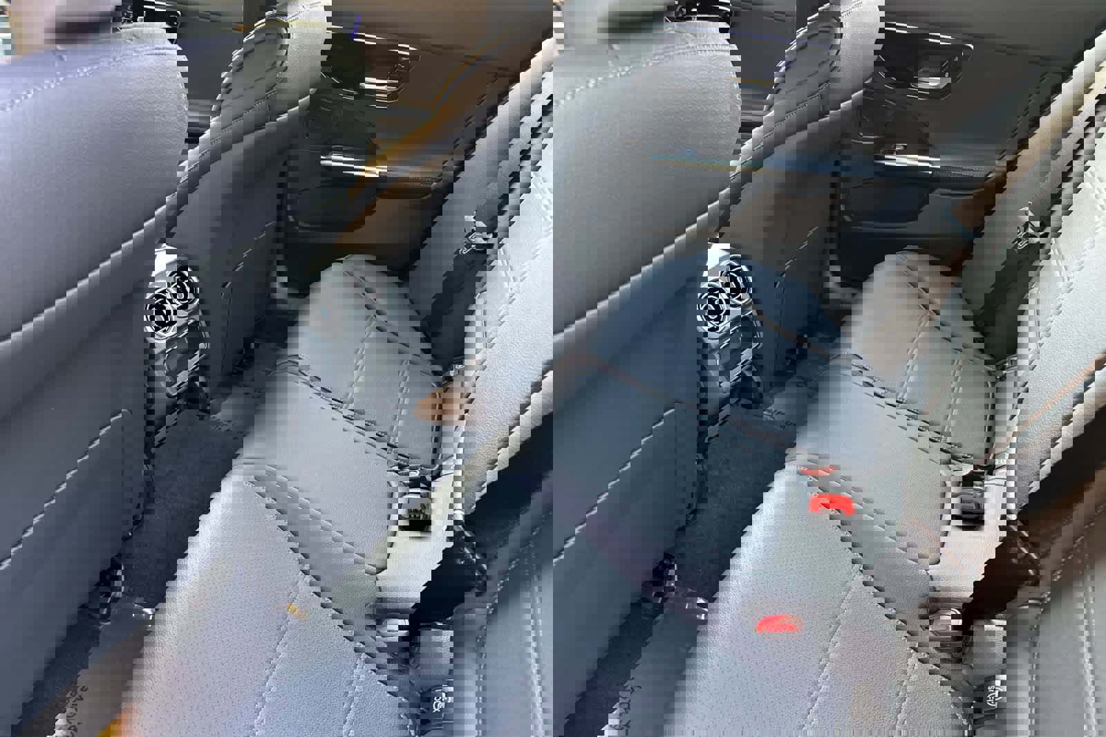 New 2025 Mercedes-Benz C 300 Sedan image 11