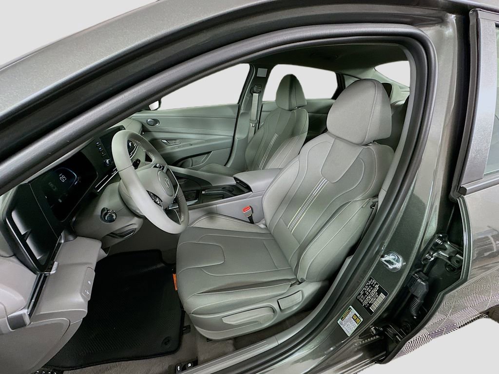 New 2026 Hyundai Elantra Sport image 15