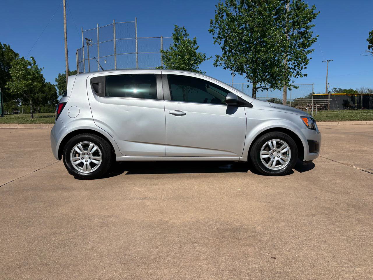 Used 2013 Chevrolet Sonic LT FWD image 21