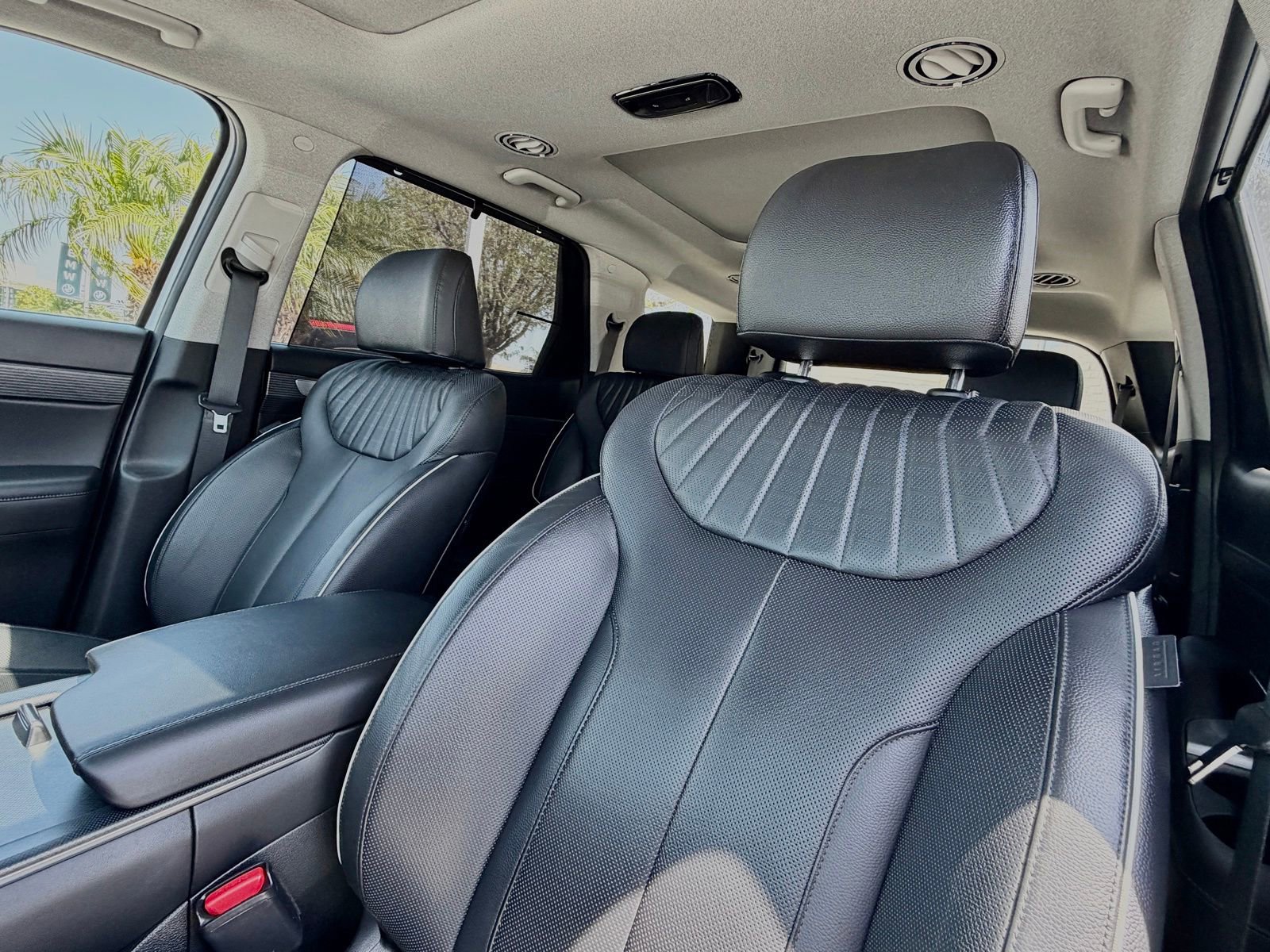Used 2023 Hyundai Palisade Limited w/ Cargo Package FWD image 25