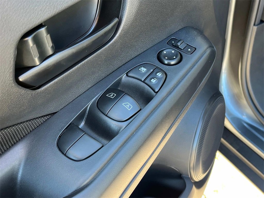 New 2025 Nissan Kicks Play S image 22