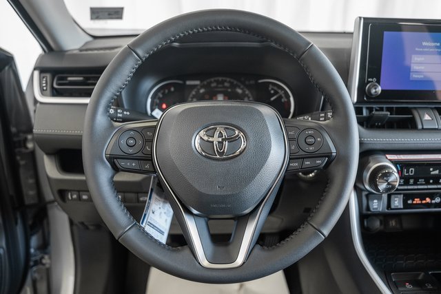 New 2025 Toyota RAV4 XLE image 28