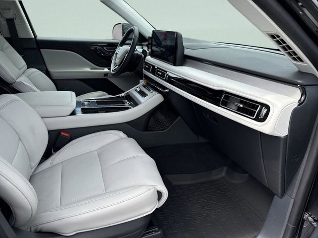 New 2025 Lincoln Aviator Reserve w/ Luxury Package image 10