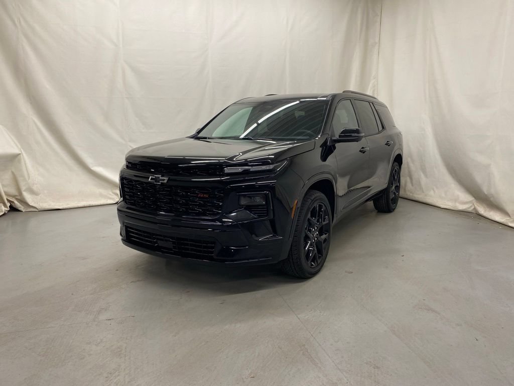 New 2026 Chevrolet Traverse RS w/ LPO, Floor Liner Package AWD/4WD image 2